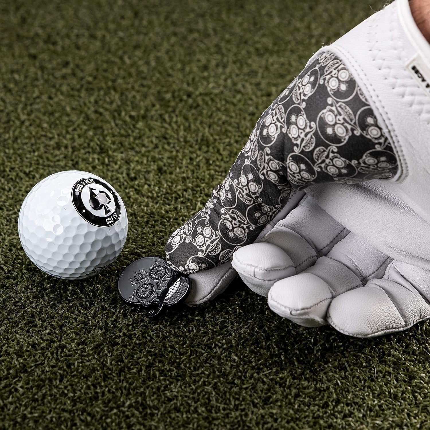 Pins & Aces Ace of Spades Golf Glove